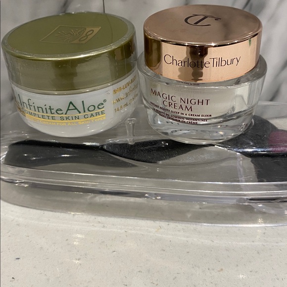 Other - Magic Night Cream infinity Aloe and face tool